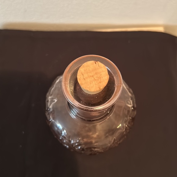 Vintage, Libbey, Pink Floral embossed Decanter. 8” H - Picture 7 of 12